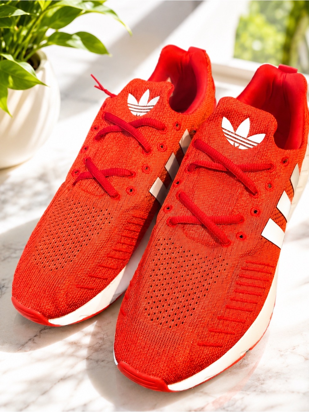 Adidas Originals Swift Run Sneakers – Bright Red